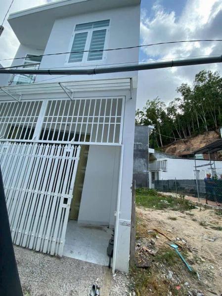 Ngọc Hiệp - Bán nhà 2 tầng hẻm oto khu Ngọc Sơn Ngô Đến