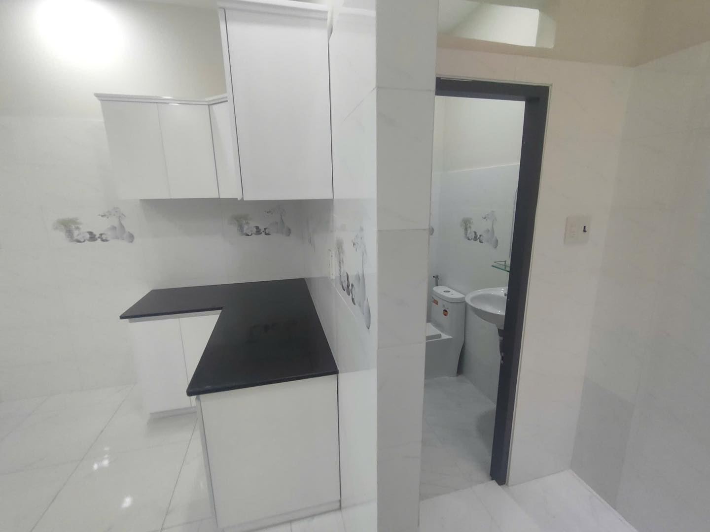 Vĩnh Ngọc- Bán nhanh nhà 2 tầng nhỏ xinh hẻm xe máy đường Lương Định Của