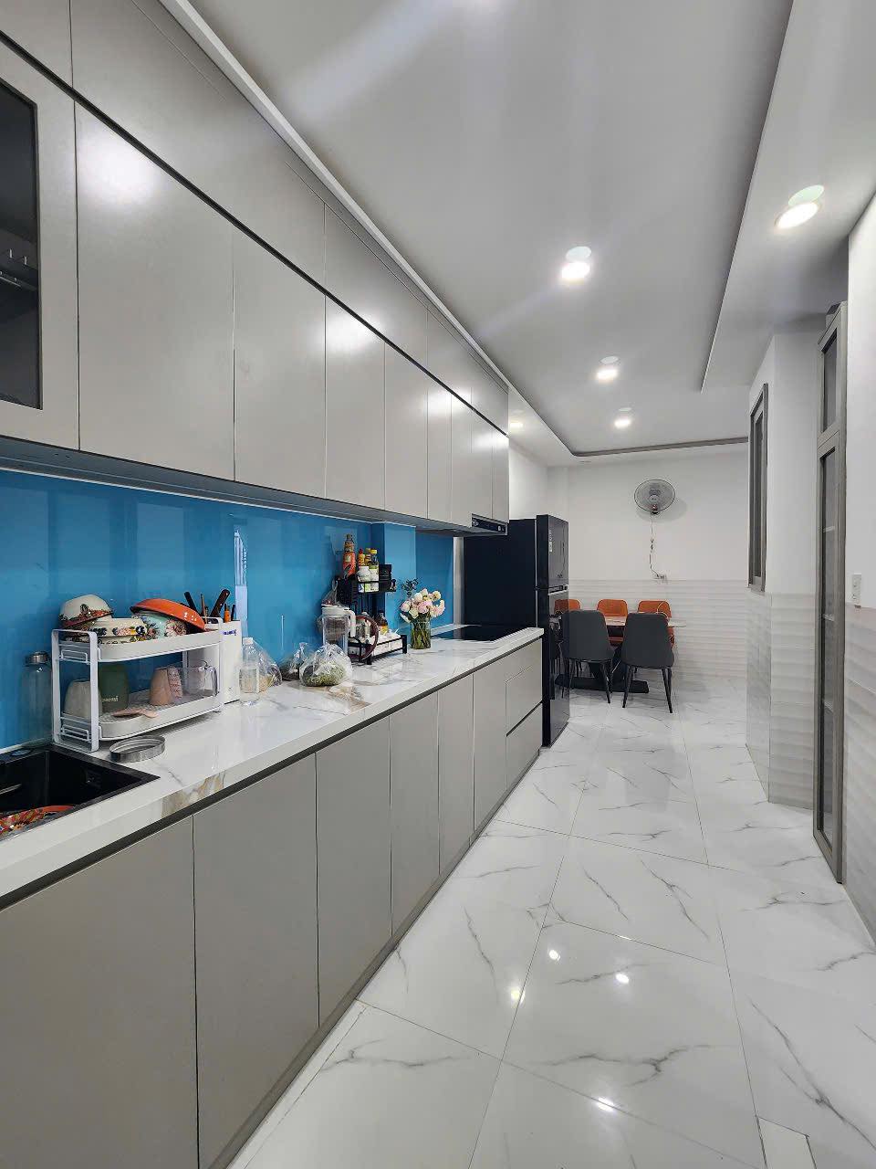 VTH08 - Vạn Thạnh - Bán nhà 2 tầng hẻm xe máy đường 2/4 gần chợ Đầm