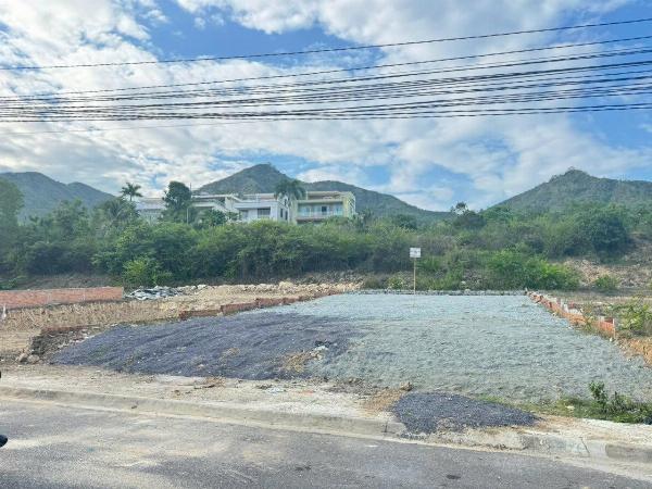 Bắc Nha Trang - Bán lô đất mặt tiền đường Triệu Quang Phục Vĩnh Hòa
