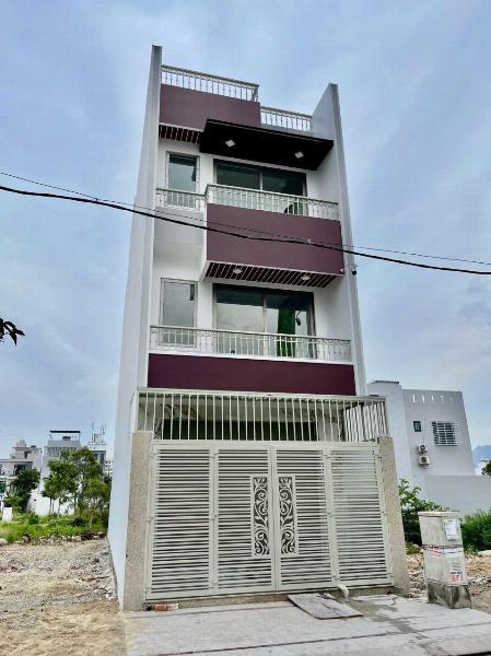 THUE1452 - Cho thuê nhà 4 tầng mặt tiền đường KĐT Phước Long