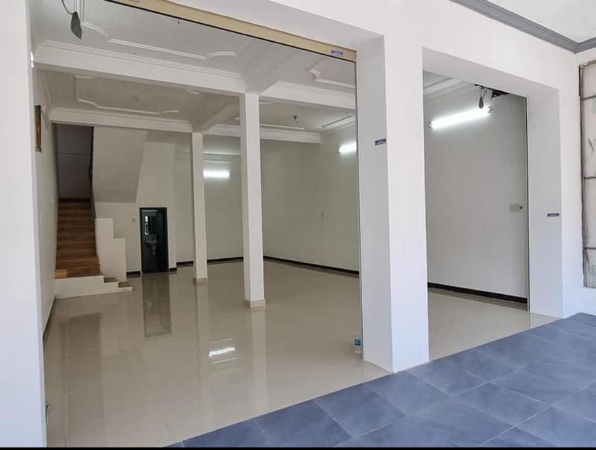 THUE1172 - Vĩnh Hải- Cho thuê nhà 3 tầng mặt tiền đường gần biển