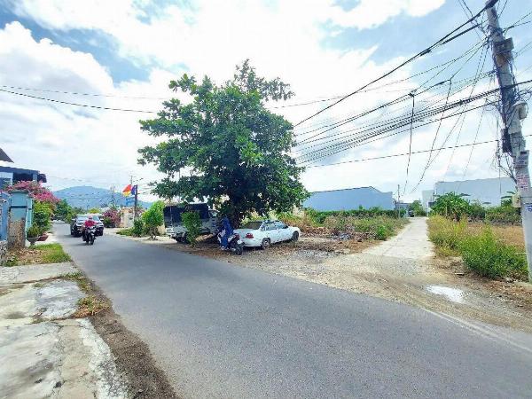 DA66 - Diên Khánh - Bán nhanh lô đất hẻm oto đường Thông Tin xã Diên An