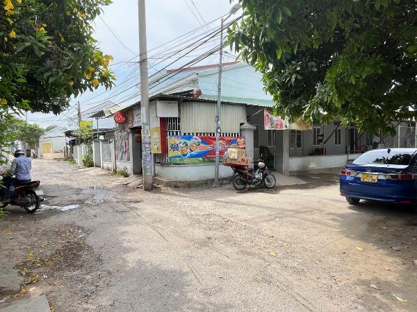 Bán nhanh lô đất mặt tiền đường gần bờ kè Trần Phú thị trấn Diên Khánh