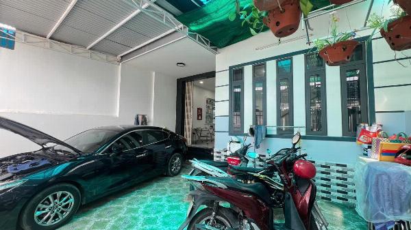 Tây Nha Trang - Bán nhà 2 tầng hẻm oto đường Cầu Dứa Phú Nông (Vĩnh Ngọc cũ)