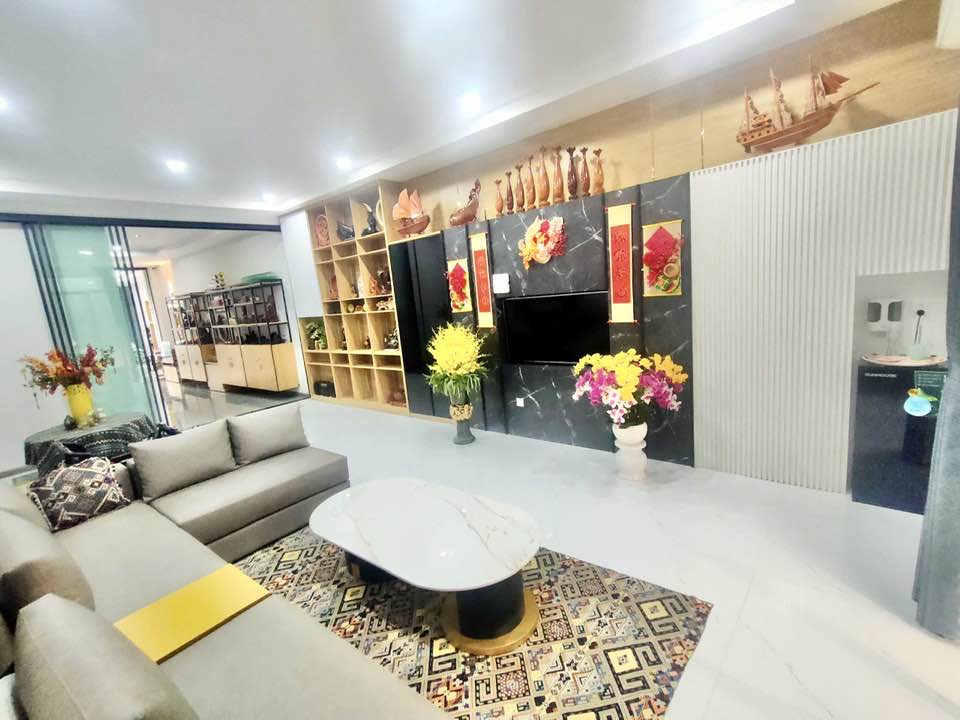 PHO14 - Phước Hòa - Bán nhà 5 tầng có thang máy mặt tiền đường Trần Nguyên Hãn