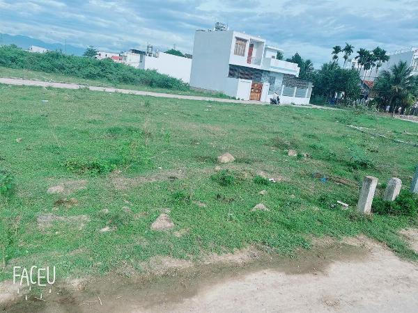 Vĩnh Phương - Bán lô đất 2 mặt đường oto trước sau thôn Trung