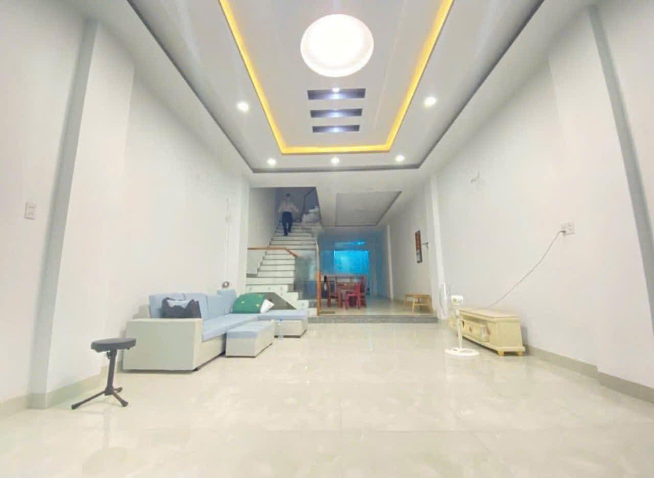 THUE1465 - Phước Long - cho thuê nhà 3 tầng mặt tiền đường KĐT Hoàng Long