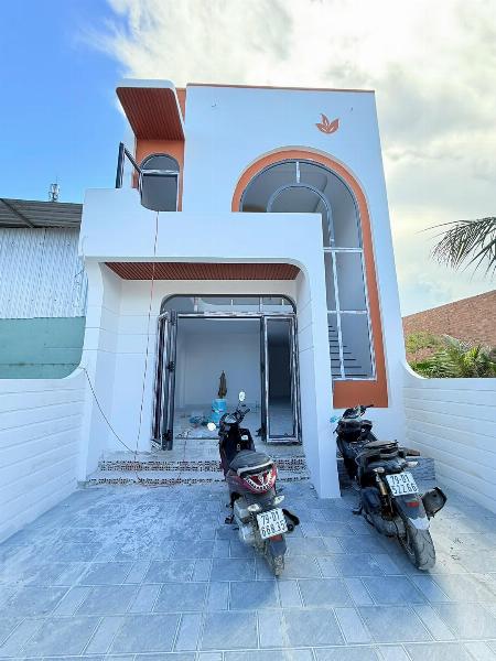 Diên Khánh - Bán nhà 2 tầng mới xây hẻm oto gần ủy ban xã Diên Điền