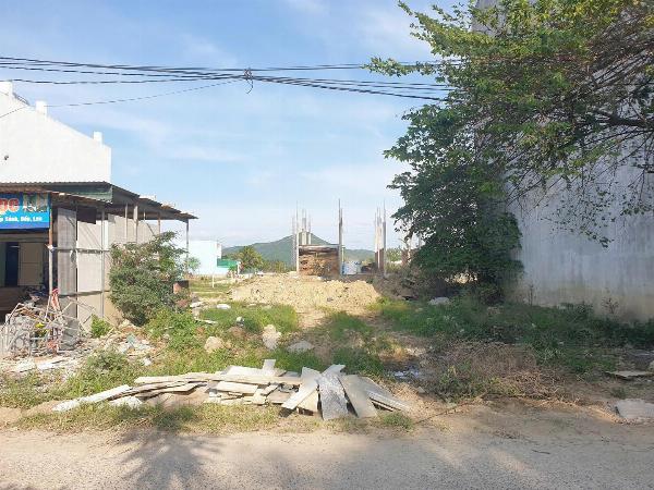 Vĩnh Phương - Bán nhanh lô đất đường 8m thôn Tây