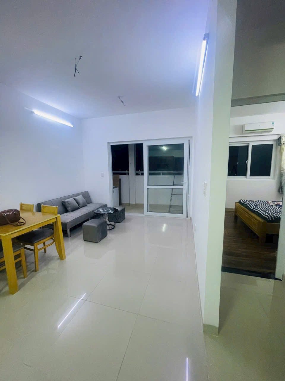 vĩnh Hòa - Bán căn hộ tầng trung chung cư Bình Phú 2 