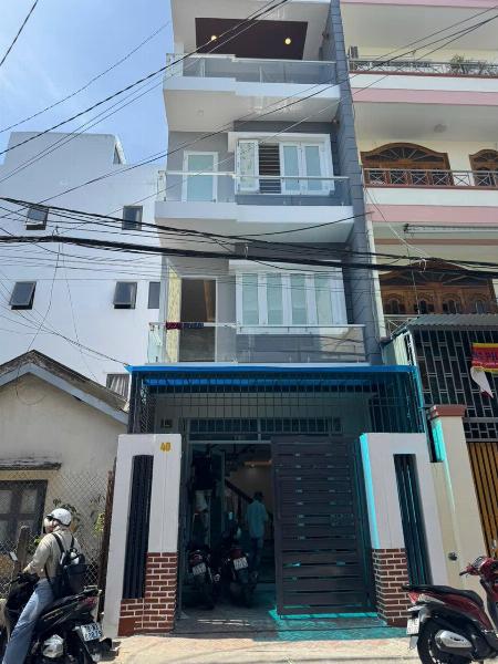 THUE1491 - Phước Tiến - Cho thuê nhà 4 tầng mặt tiền Mạc Đĩnh Chi trung tâm Nha Trang