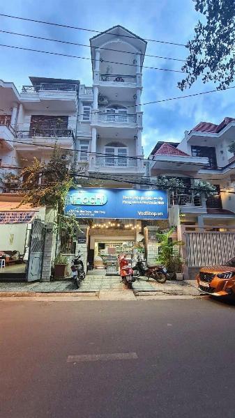 Phước Tiến - Bán nhà 5 tầng mặt tiền đường Trần Bình Trọng